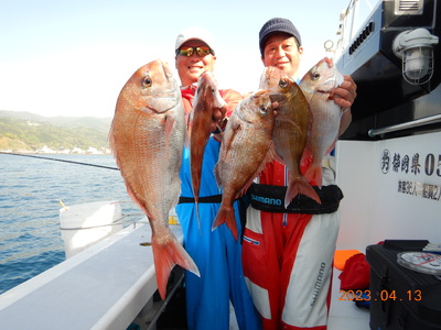 伊豆 海満喫体験 土肥沖 真鯛 船釣 スーパーVIP 乗船券 １名様 【静岡県 伊豆市 海 体験 土肥 チケット 船釣り 】