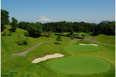 D-15　ゴルフプレー券【ラフォーレ修善寺＆カントリークラブ】《土曜日2名様》