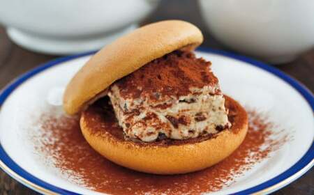 菊川さくら屋の生クリームどらやき （アソート8個） お菓子 和菓子 スイーツ 和スイーツ どら焼き 焼菓子 おやつ 生どら おまかせ 8個 冷凍