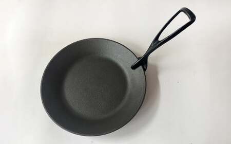 鍛造フライパン （ハンドル・ケース付き）【フライパン】｜ 調理器具 コンパクト アウトドア キャンプ 鉄 焚き火 直火 IH