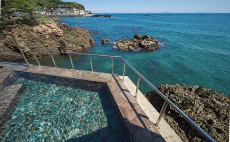 伊勢海老・海鮮バーベキュー・露天風呂入浴券のセット（2名分）