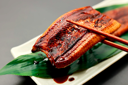 うなぎ 国産 蒲焼 美穂のめぐみ(R) 130g 2パック 計260g 冷凍 真空パック [ヤマカ松本商店 静岡県 吉田町 22424488]