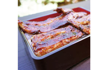 うなぎ 国産 訳あり 白焼 血抜き締め 300～330g セット 3～4本程度 [ヤママツ村田商店 静岡県 吉田町 22424596-a]