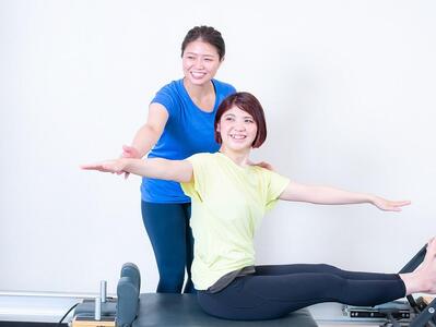 パーソナルトレーニング　ピラティス　60分レッスン