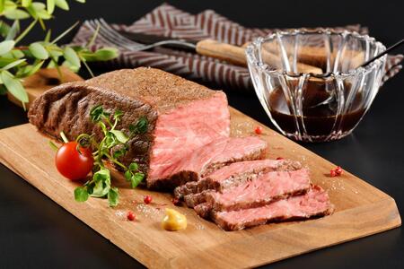 特選　松阪牛　最高級　ローストビーフ