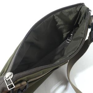 【黒】アーミーダック ナイロンで作ったスマホショルダー