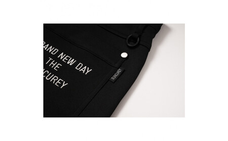 BUNCUREY　ゴルフウェア　ロングパンツ（BM23SS-03-012）オフ／サイズ4