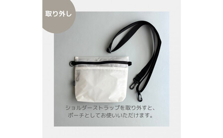 【白】雨の日にも！ポケット付き軽量ナイロンショルダーバッグ　サコッシュ　撥水ポシェット