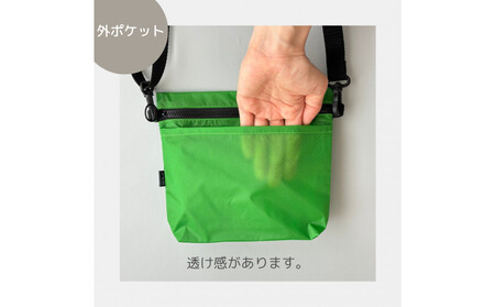 【緑】雨の日にも!ポケット付き軽量ナイロンショルダーバッグ サコッシュ 撥水ポシェット