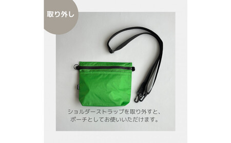 【緑】雨の日にも!ポケット付き軽量ナイロンショルダーバッグ サコッシュ 撥水ポシェット