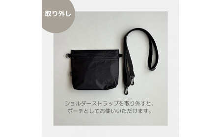 【黒】雨の日にも!ポケット付き軽量ナイロンショルダーバッグ サコッシュ 撥水ポシェット