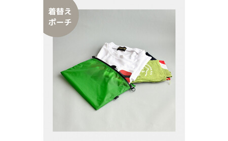 【緑】A5サイズが入る軽いナイロンフラットポーチ　旅行用　着替え