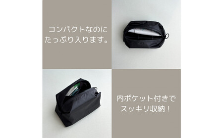 【黒】ナイロン化粧ポーチ　内ポケット付き