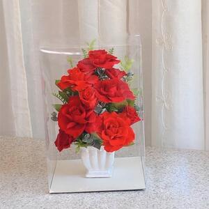 大輪のバラの花が咲き誇るプリザーブドフラワー・bell薔薇(クリアケース入り) ピンク系