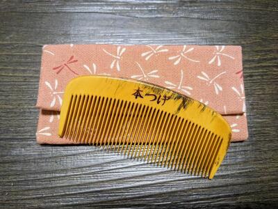 つげ櫛の櫛留商店　本つげ材とき櫛（細歯）袋付　※約８.２ｃｍ