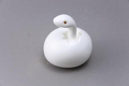 ノリタケの森オリジナル 干支ベビー ヘビ M028 K074