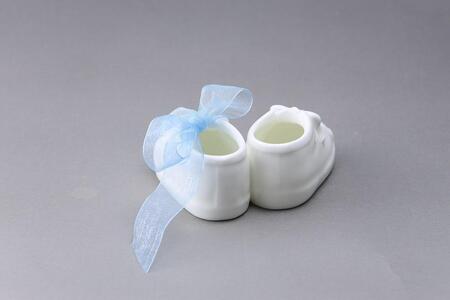 ノリタケの森オリジナル　置物 ベビーシューズ　M000　K189