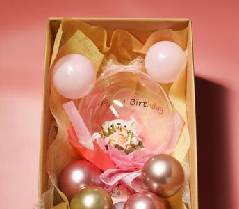 フラワーバルーン「ユリと季節のお花」