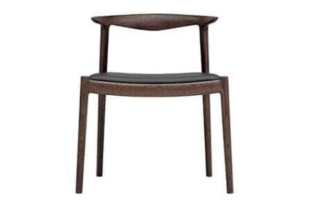 欧州の美意識を、日本の住まいへ。『BRIDGE』コレクションのライトサイドチェア　「ハンス・S・ヤコブセン」デザイン