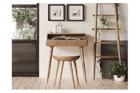 欧州の美意識を、日本の住まいへ。『BRIDGE』コレクションのスツール　「ハンス・S・ヤコブセン」デザイン