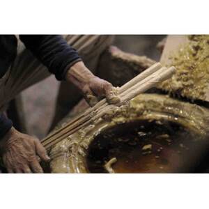 白　イカリ2匁(10本入り)全工程手作り国内産ハゼの実蝋を100%使用〈伝統工芸品　和ろうそく〉【1482515】