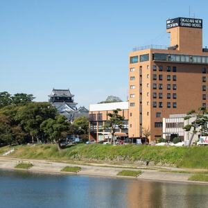 【岡崎ニューグランドホテル】1泊2食付ペア宿泊券(デラックスツイン)【1578901】