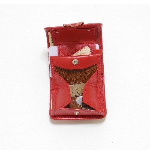 3つ折り財布 革のパッチワーク お札も小銭も入る「コロンとした小さなお財布」赤色【1210097】