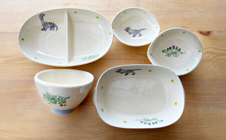 【瀬戸焼】子供用食器5点セット（恐竜）【窯元SOUSEN】[BBCQ007]子ども食器 ギフト