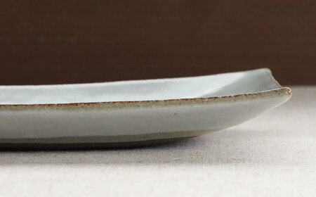 【瀬戸焼】 「舞陶館」　白化粧 長角皿２枚セット【松本陶器株式会社】 / 皿 食器 角皿 / 瀬戸市[BBDX012]