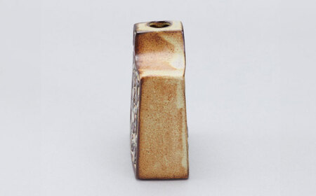 【瀬戸焼】一輪挿し　唐草模様　四角（K27）【かしわ窯】一輪挿し 花瓶 花器 インテリア / 瀬戸市 [BBAJ017]