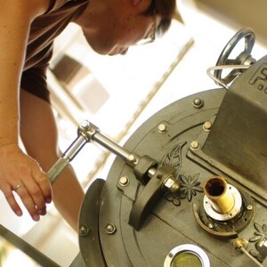 【自家焙煎珈琲丸喜】こだわりのオリジナルブレンド珈琲6種類の詰め合わせ【1298389】