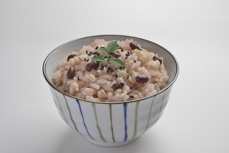 (レトルト包装米飯)もち麦入り赤飯 150g×24食