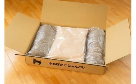 ねむりや×鈴木紙器 【ふわぽか?にゃんバリ】 ゴミの出ない爪研ぎダンボールとふわふわ羽毛クッションのコラボ 日本製 猫 ペット H162-039