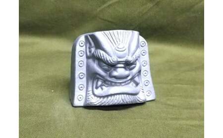 伝統工芸士の鬼師が作る【守護鬼瓦シリーズ】 見守り守護鬼面(自立型) 睨み・笑い 計２体セット 開運 魔除 三州鬼瓦 工芸品 H064-033