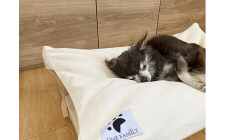 【リアルダウン使用】 プレミアム ハンモックタイプの 羽毛ペットベッド 天然鉱石配合 犬や猫が喜ぶ! H162-035