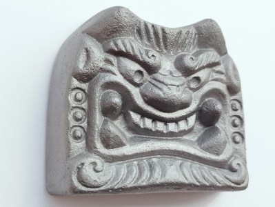 鬼瓦　沖縄産　守り神　縁起物　破邪 龍の瓦 ドラゴン 沖縄産 琉球 守り神 鬼瓦 縁起物 破邪 龍の瓦