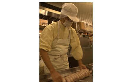 足助ハムZiZi工房詰め合わせセット(A)　（ウインナー2種・スモークチキン・フランクフルト・粗挽ウインナー）