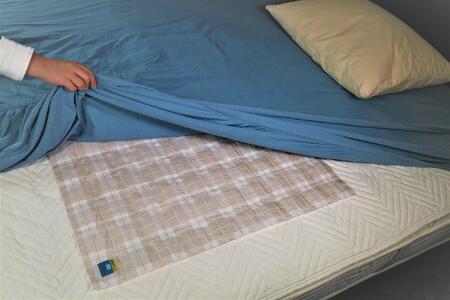 介護用 寝汗吸湿シート ９０×６０cm （５枚）