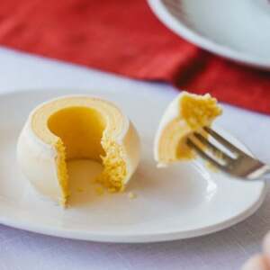 ユーハイム バウムクーヘンキュートジャパン2本セット(ホワイトチョコレート＆チョコレート)【1663846】